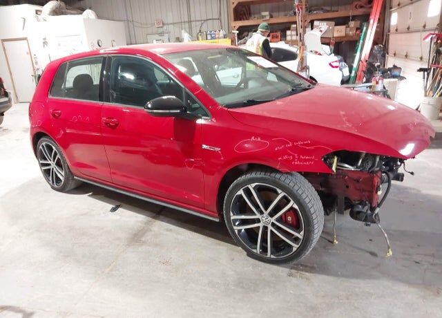 2017 VOLKSWAGEN Golf GTI