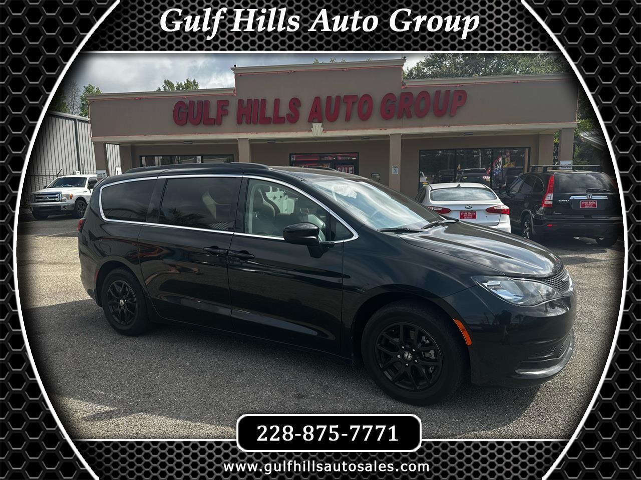 2021 CHRYSLER Voyager