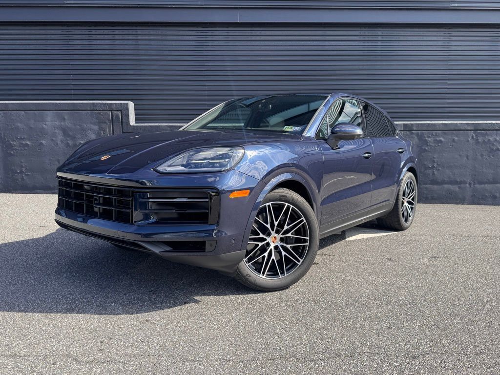 2025 PORSCHE Cayenne