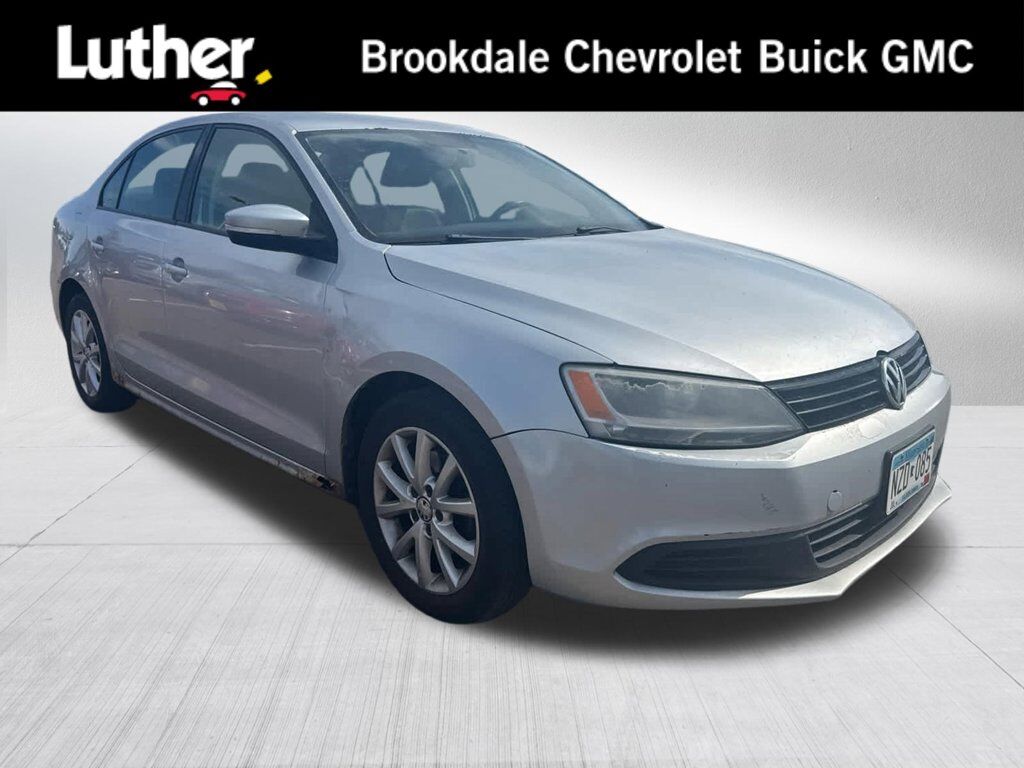 2011 VOLKSWAGEN Jetta