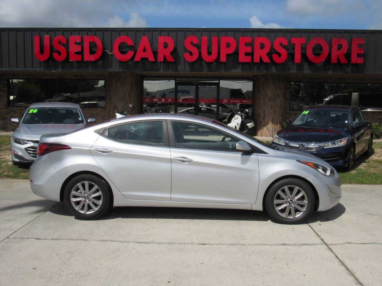 2014 HYUNDAI Elantra