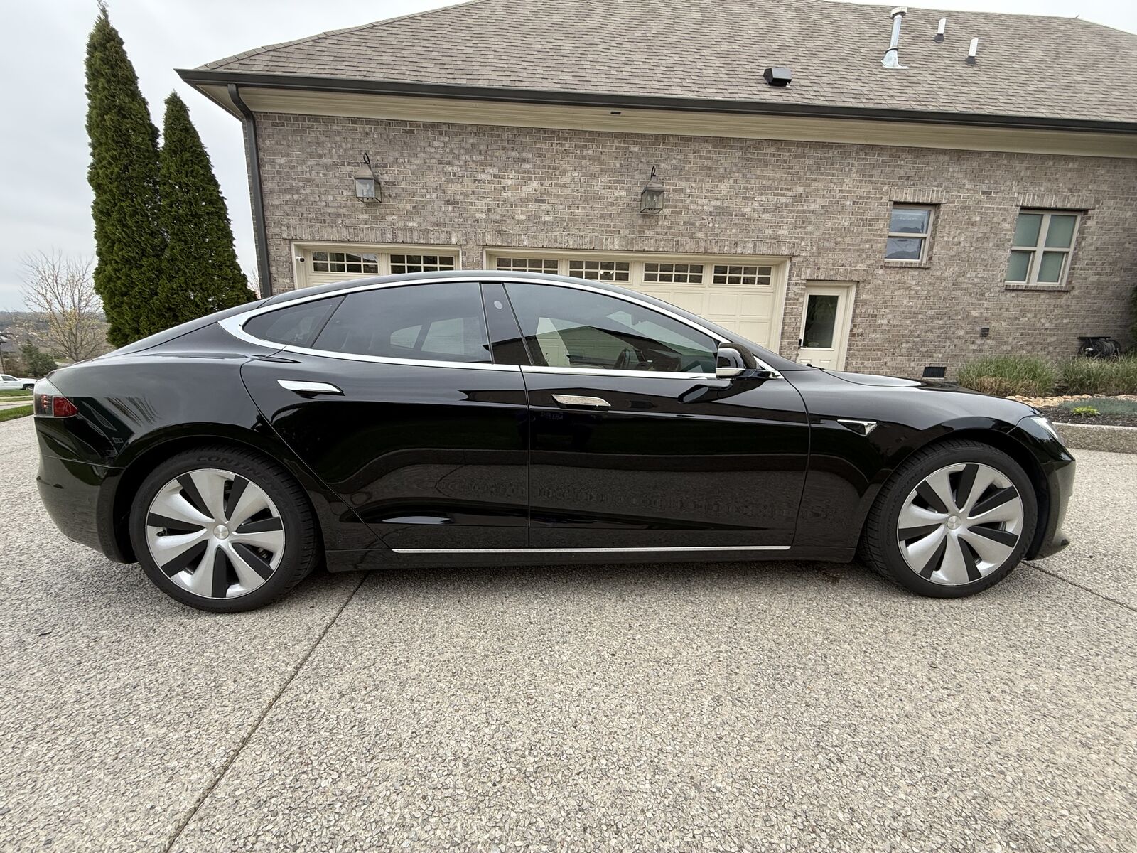 2021 TESLA Model S