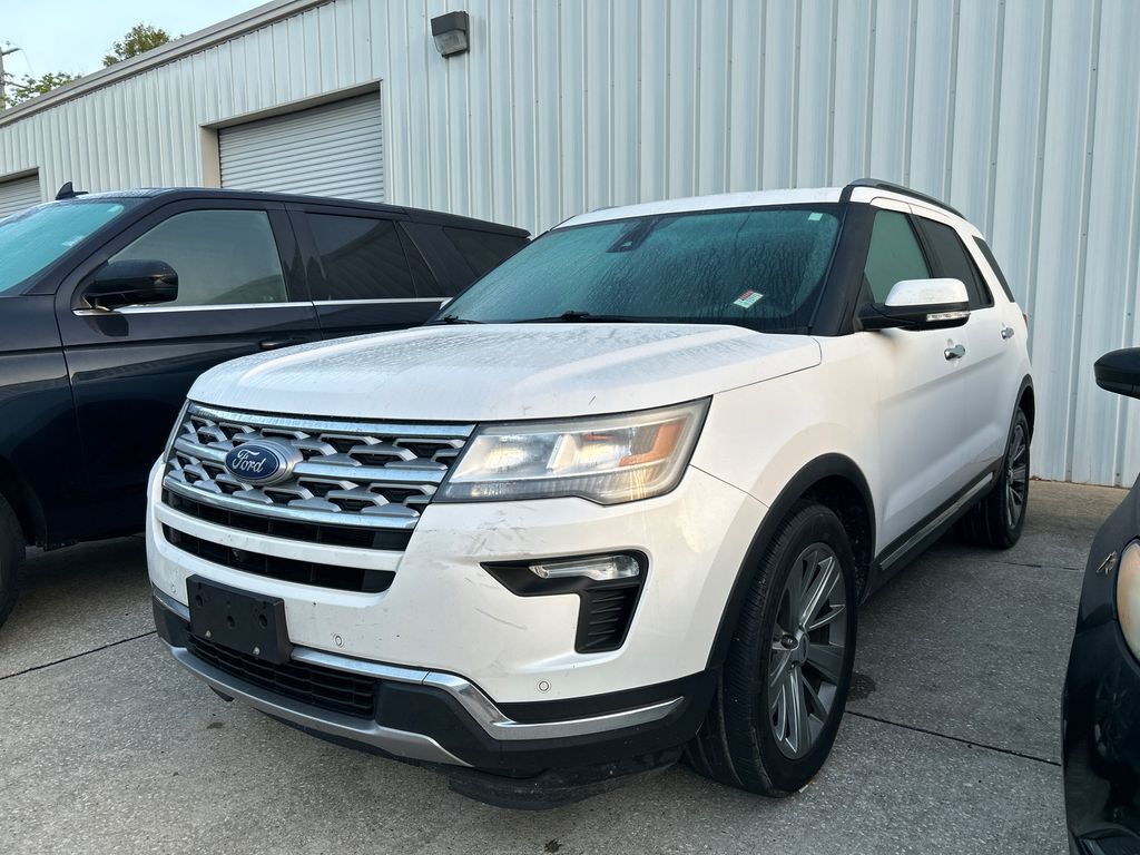 2018 FORD Explorer
