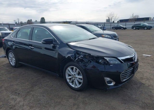 2014 TOYOTA Avalon