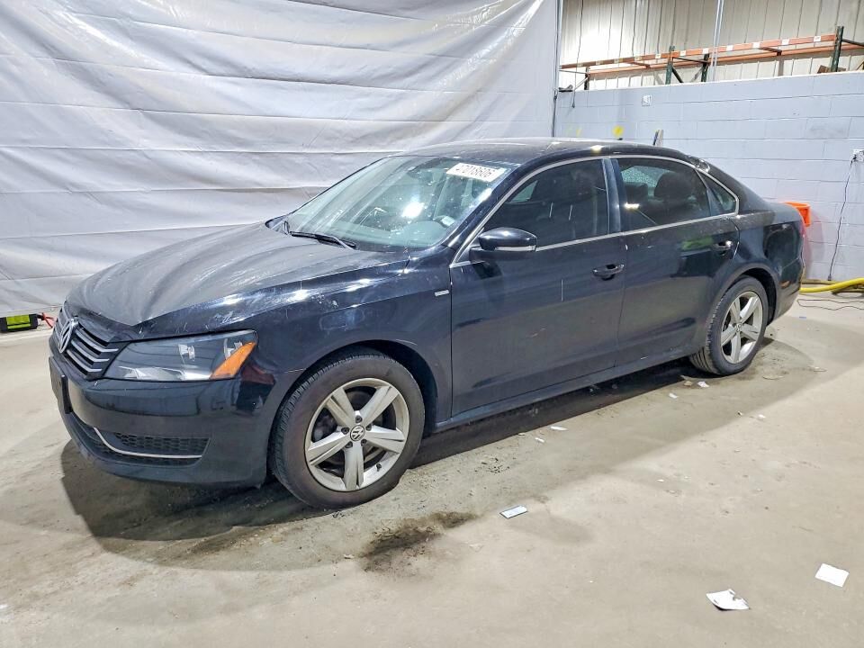 2014 VOLKSWAGEN Passat