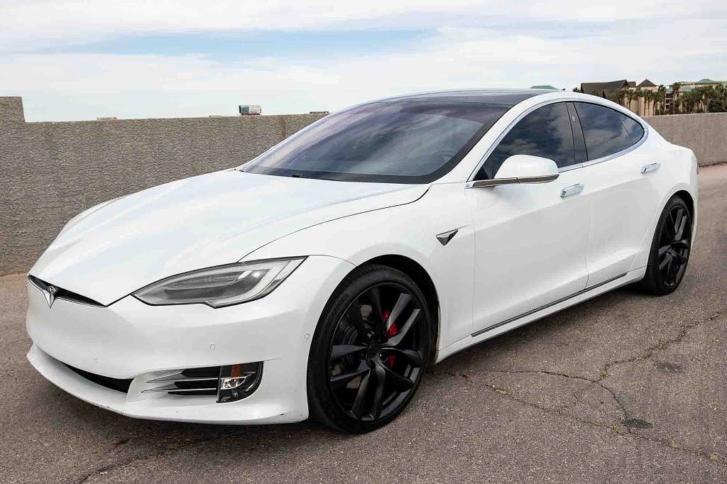 2018 TESLA Model S
