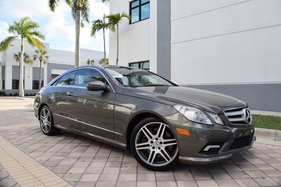 2010 MERCEDES-BENZ E-Class
