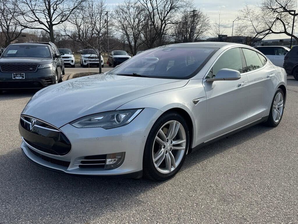 2016 TESLA Model S