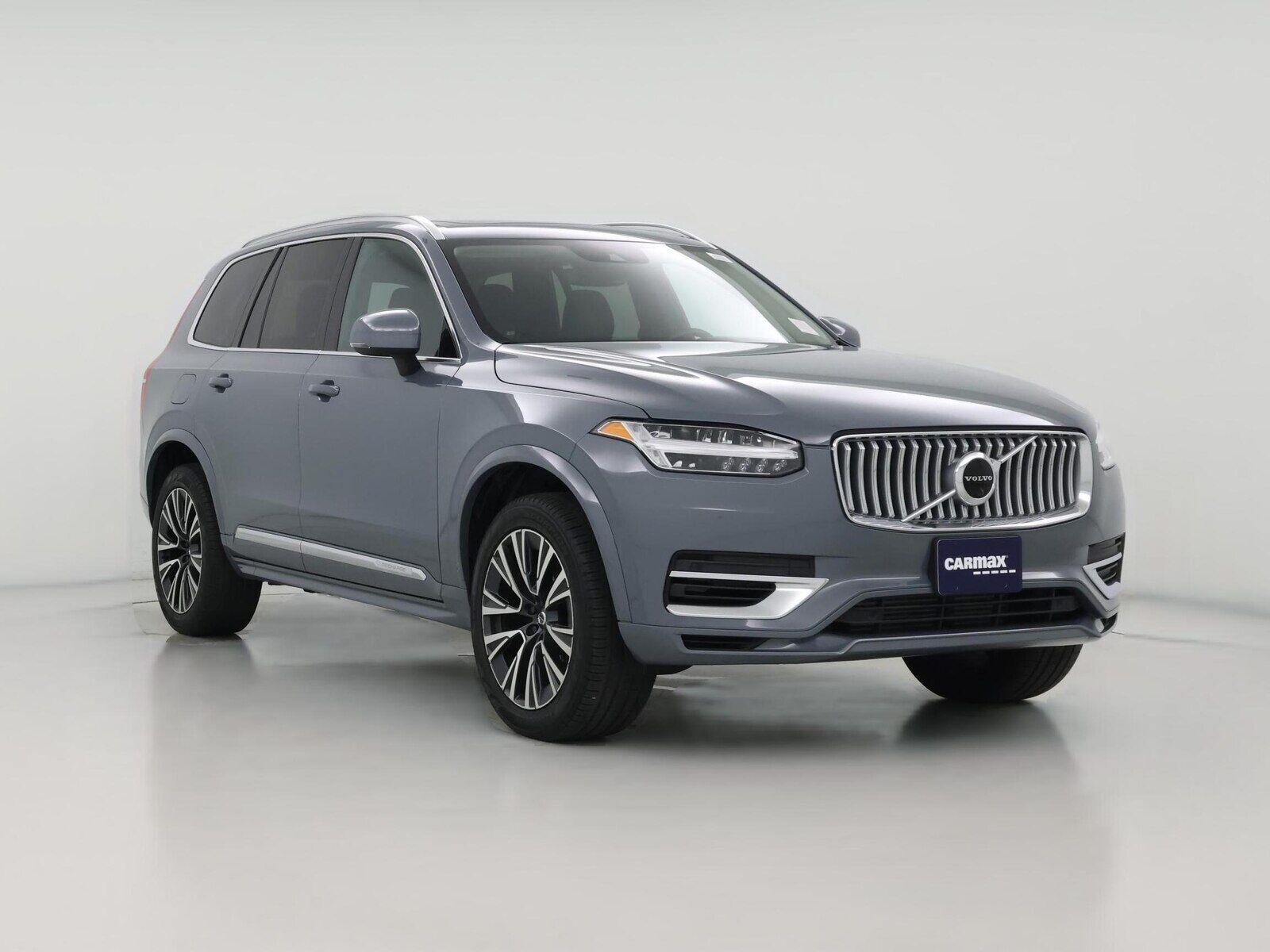 2022 VOLVO XC90