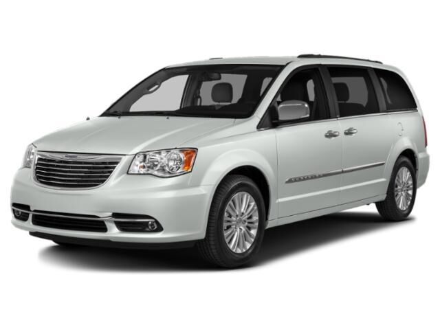 2015 CHRYSLER Town and Country