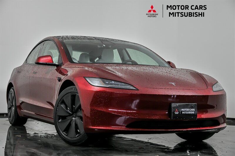 2025 TESLA Model 3