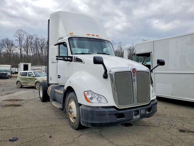 2016 KENWORTH T680
