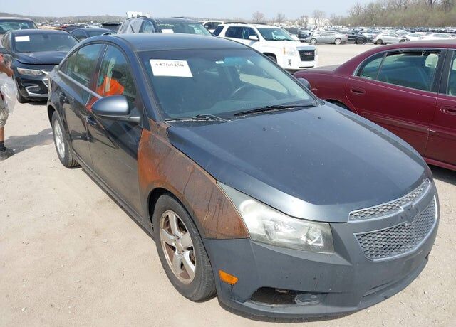 2013 CHEVROLET Cruze