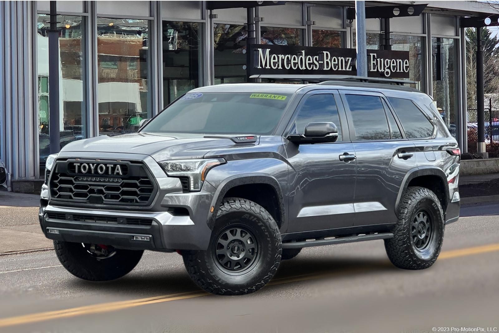 2025 TOYOTA Sequoia