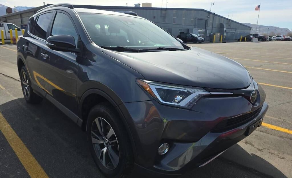 2017 TOYOTA RAV4