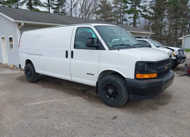 2017 CHEVROLET Express