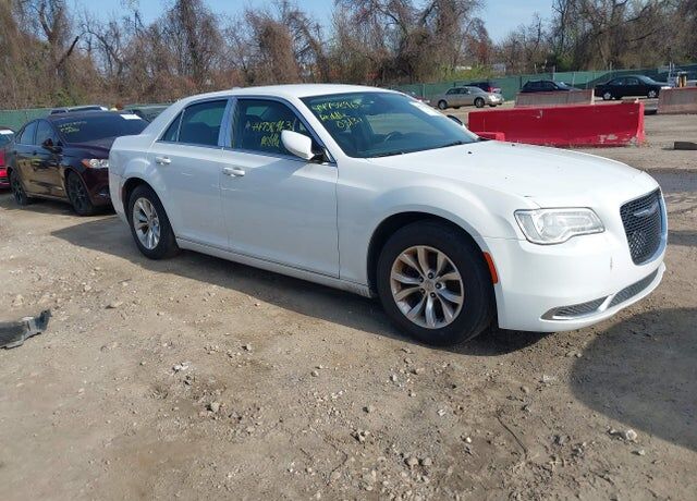 2015 CHRYSLER 300