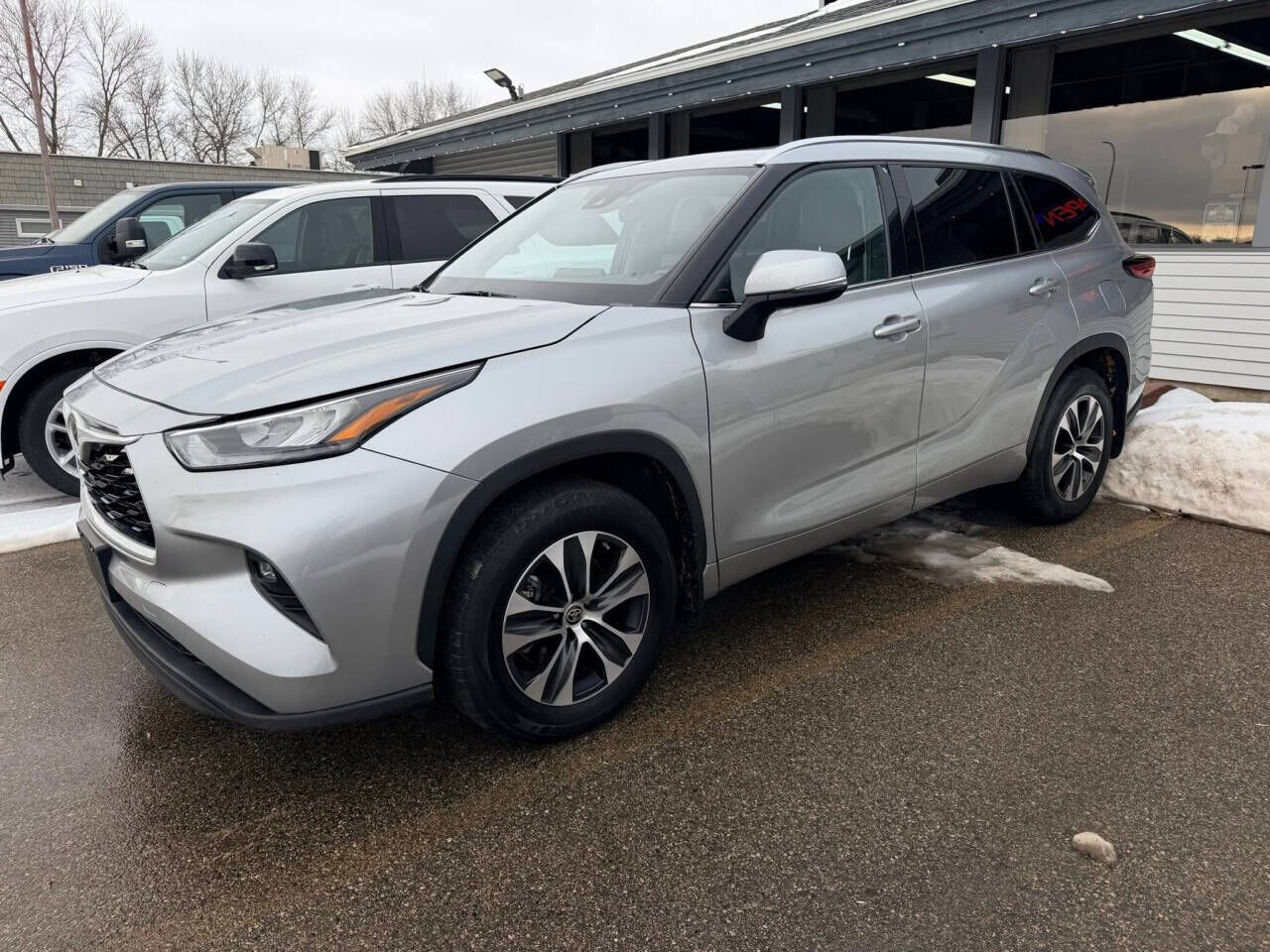2020 TOYOTA Highlander