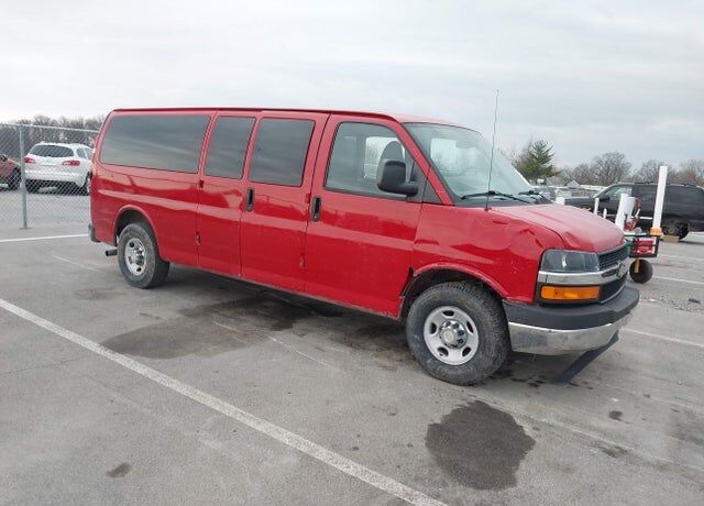 2013 CHEVROLET Express