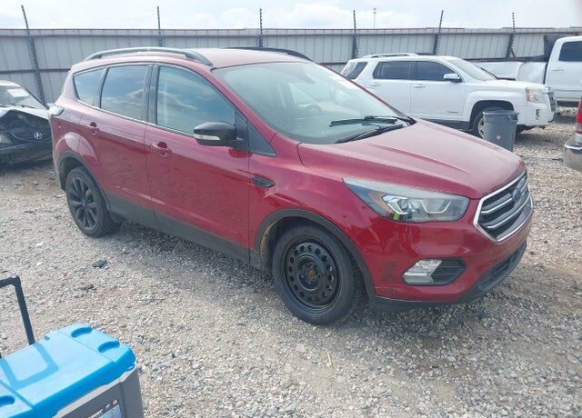 2017 FORD Escape