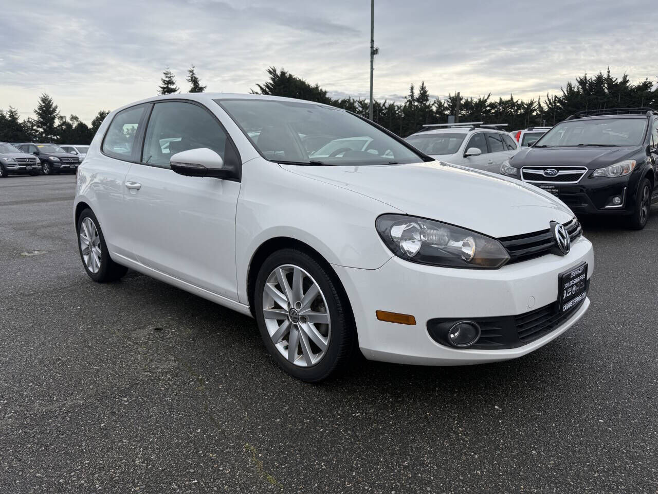 2011 VOLKSWAGEN Golf
