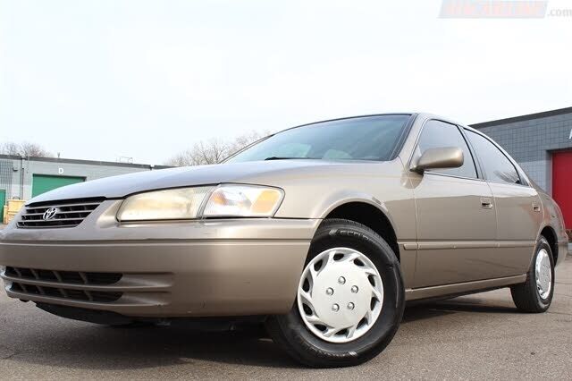 1999 TOYOTA Camry