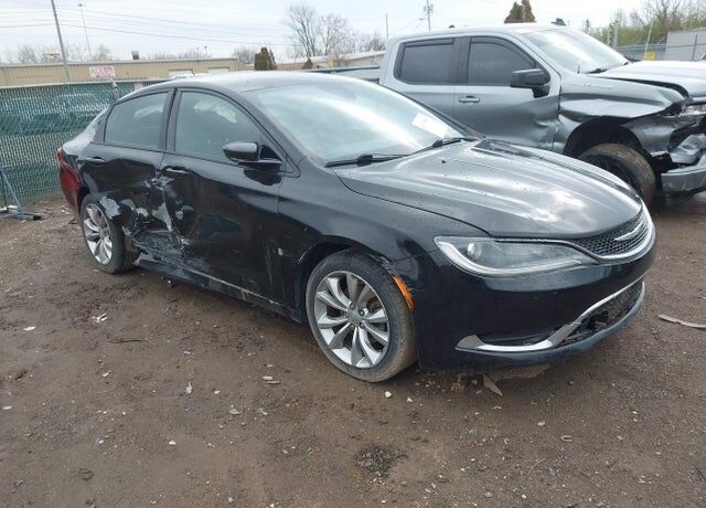 2016 CHRYSLER 200