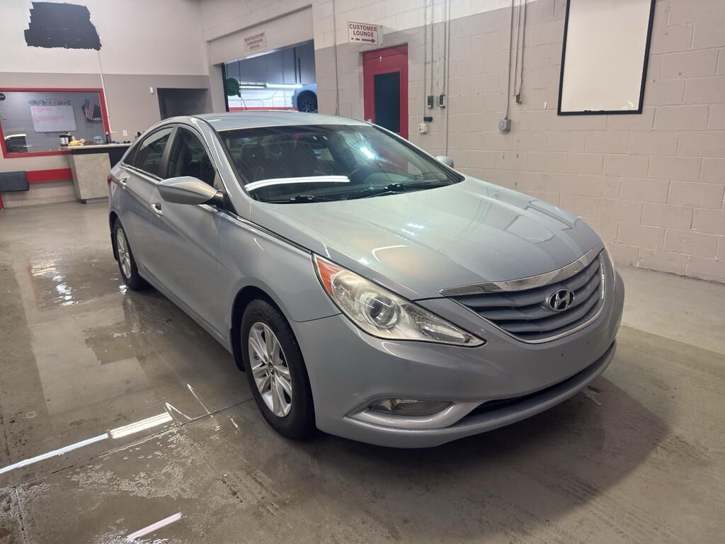 2013 HYUNDAI Sonata