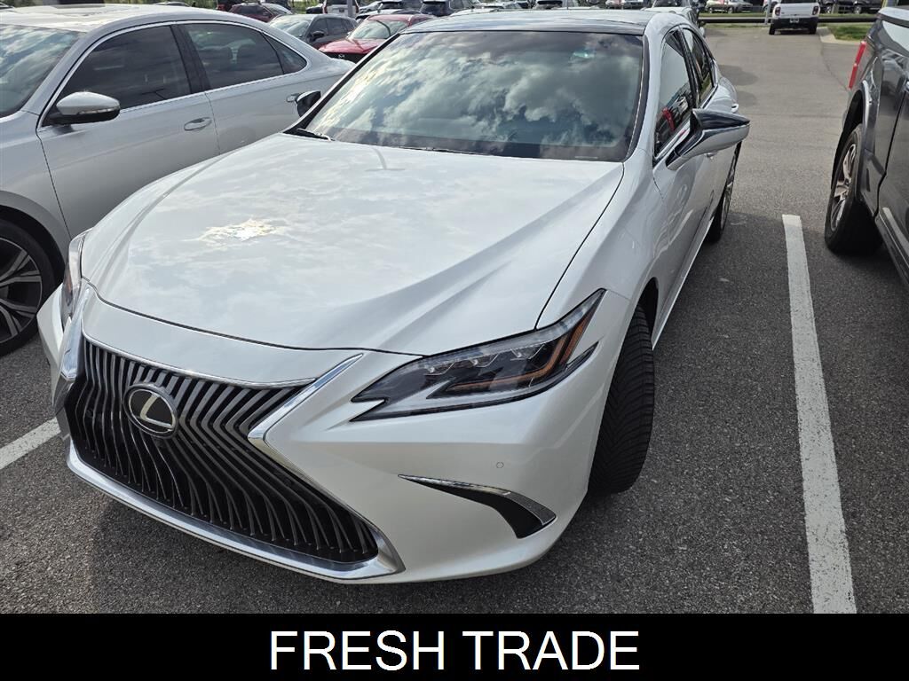 2021 LEXUS ES