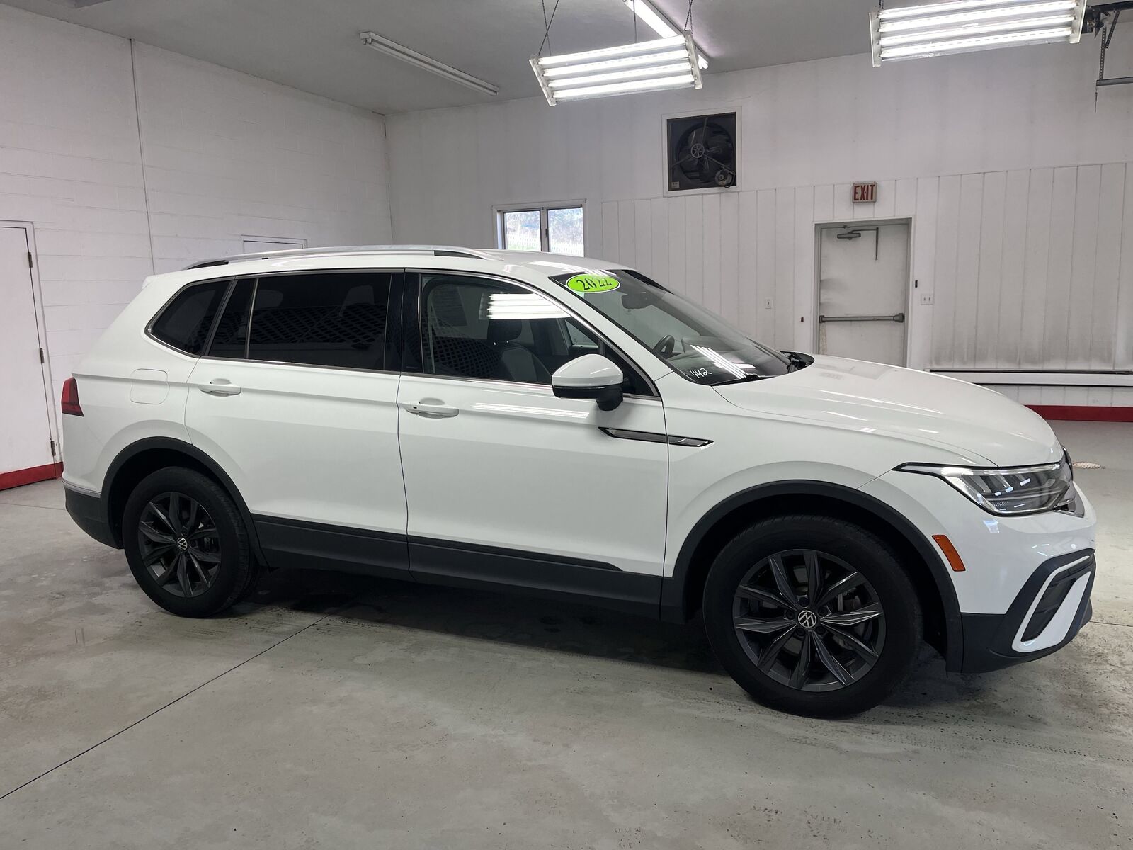 2022 VOLKSWAGEN Tiguan