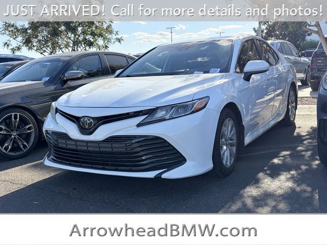 2019 TOYOTA Camry