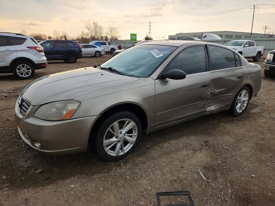 2005 NISSAN Altima