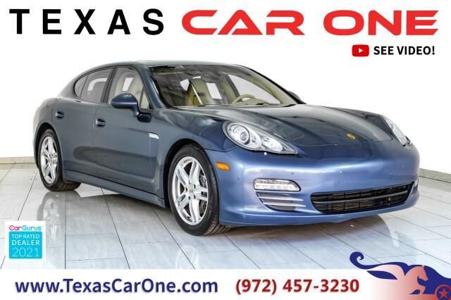 2012 PORSCHE Panamera