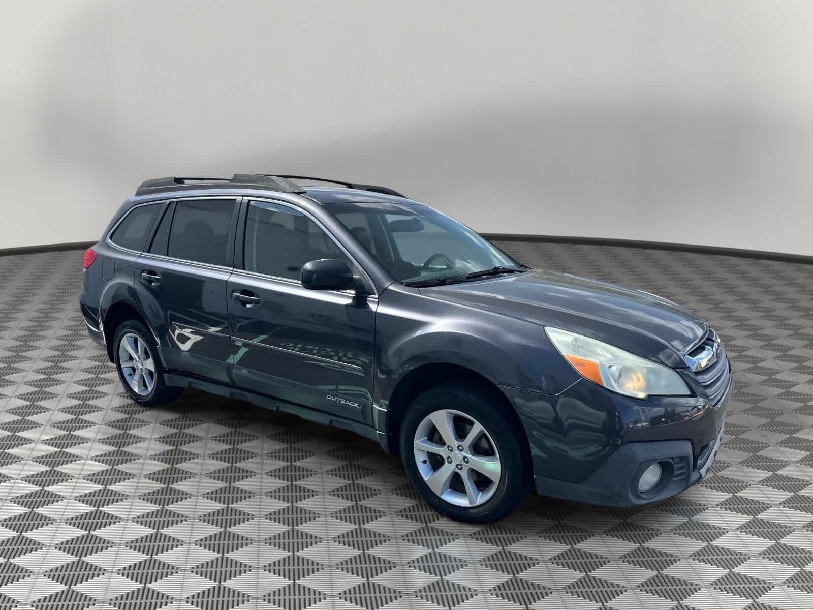 2013 SUBARU Outback