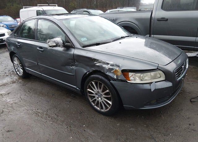 2010 VOLVO S40