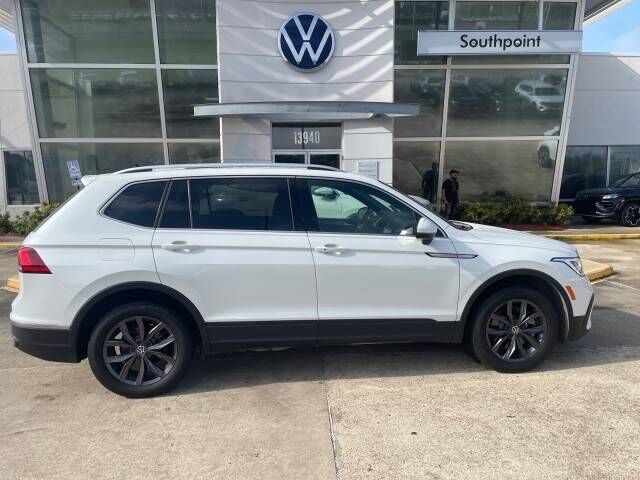 2023 VOLKSWAGEN Tiguan
