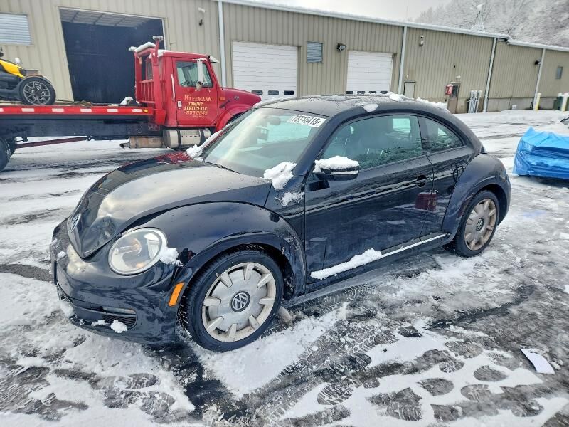 2012 VOLKSWAGEN Beetle