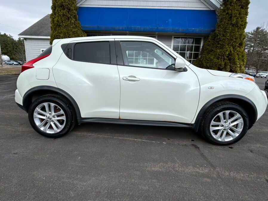 2011 NISSAN Juke
