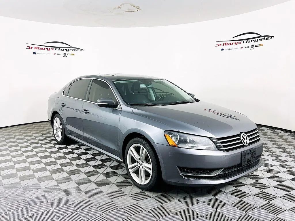 2014 VOLKSWAGEN Passat