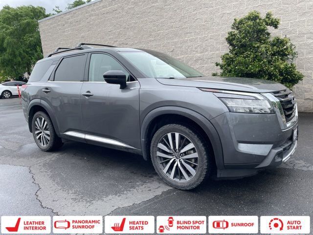 2022 NISSAN Pathfinder