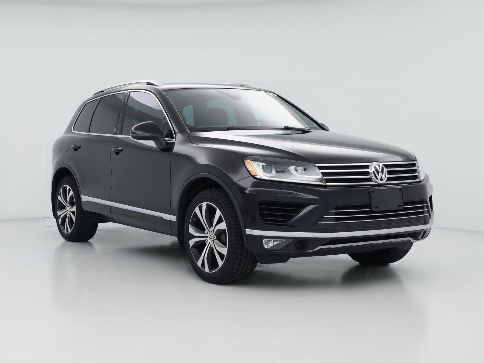 2017 VOLKSWAGEN Touareg