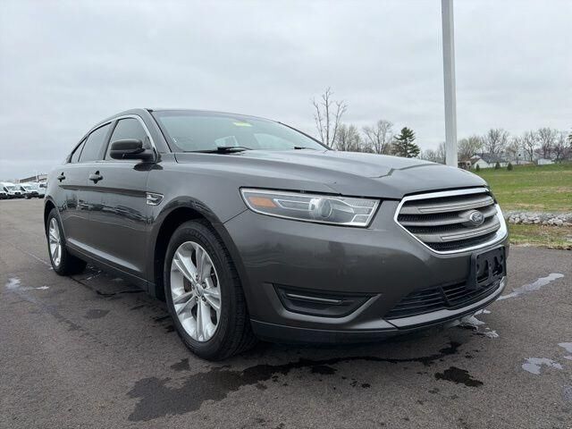 2018 FORD Taurus