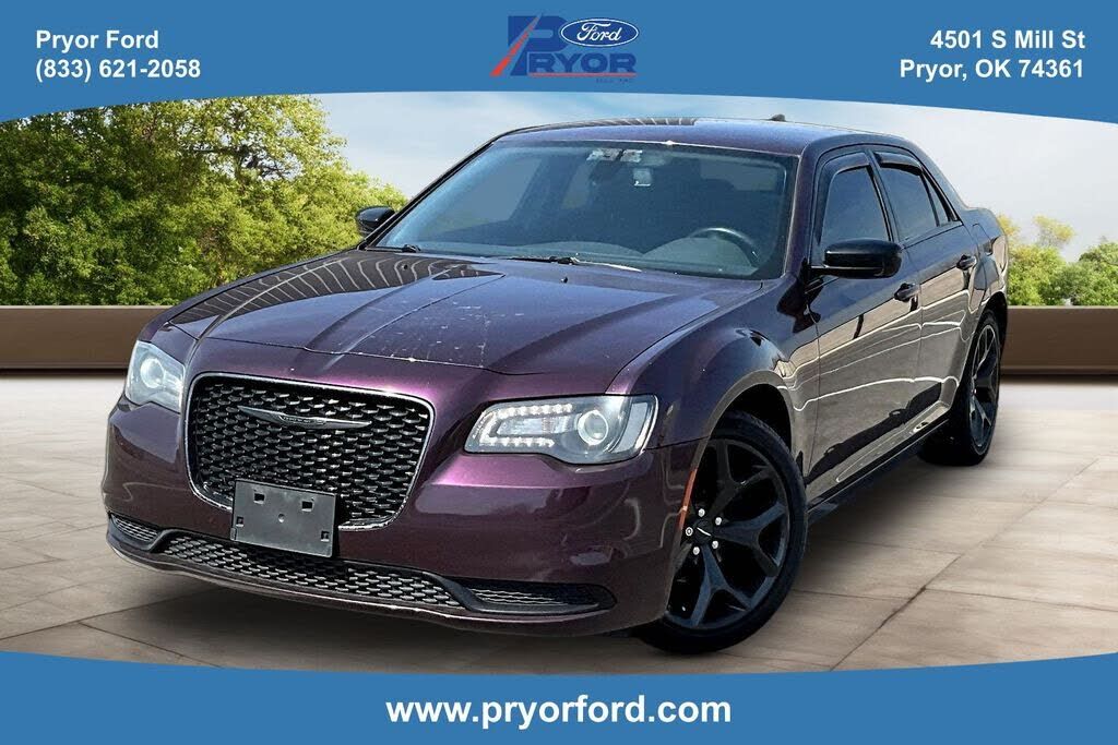 2021 CHRYSLER 300