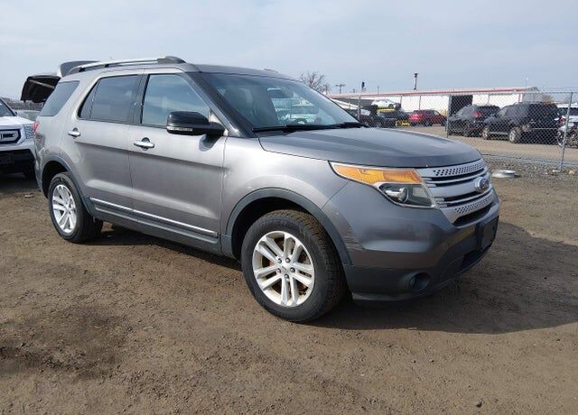 2014 FORD Explorer