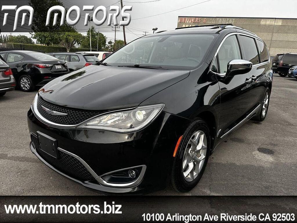 2017 CHRYSLER Pacifica