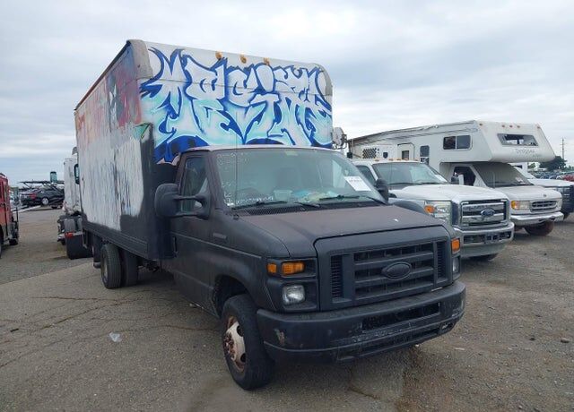 2017 FORD E-350