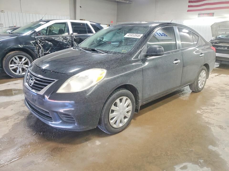 2012 NISSAN Versa