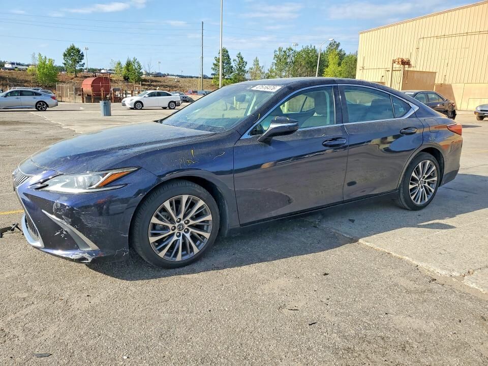 2019 LEXUS ES