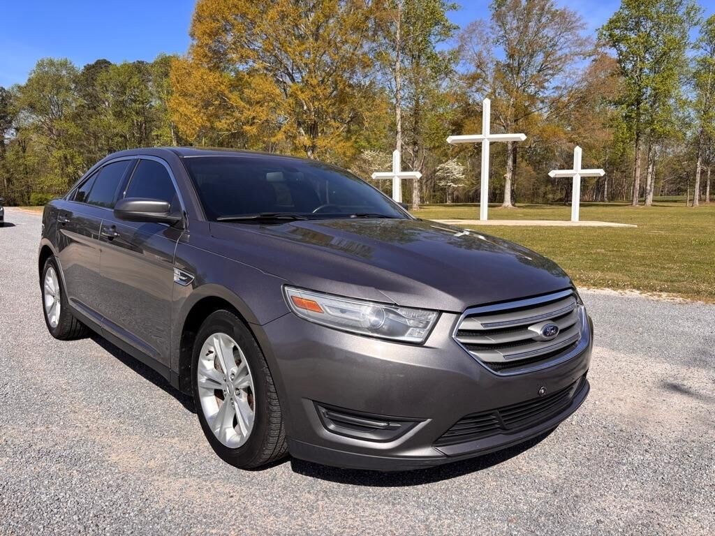 2013 FORD Taurus