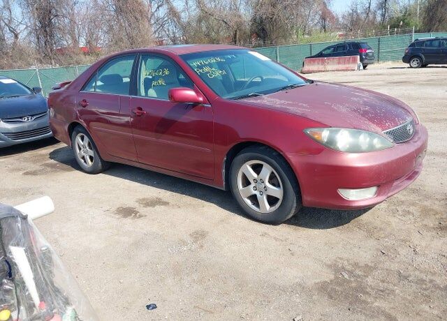 2005 TOYOTA Camry